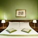 Hotel Meditur Bologna 4*