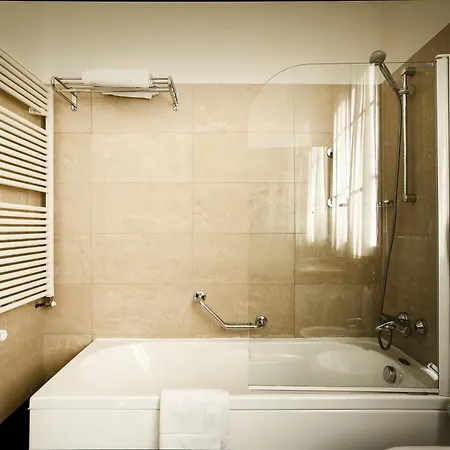 فندق Meditur Bologna أوتْسانو ديل إميليا