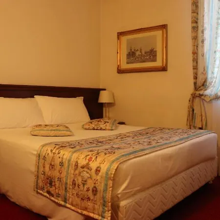 Meditur Bologna أوتْسانو ديل إميليا