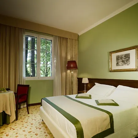 Hotel Meditur Bologna 4*
